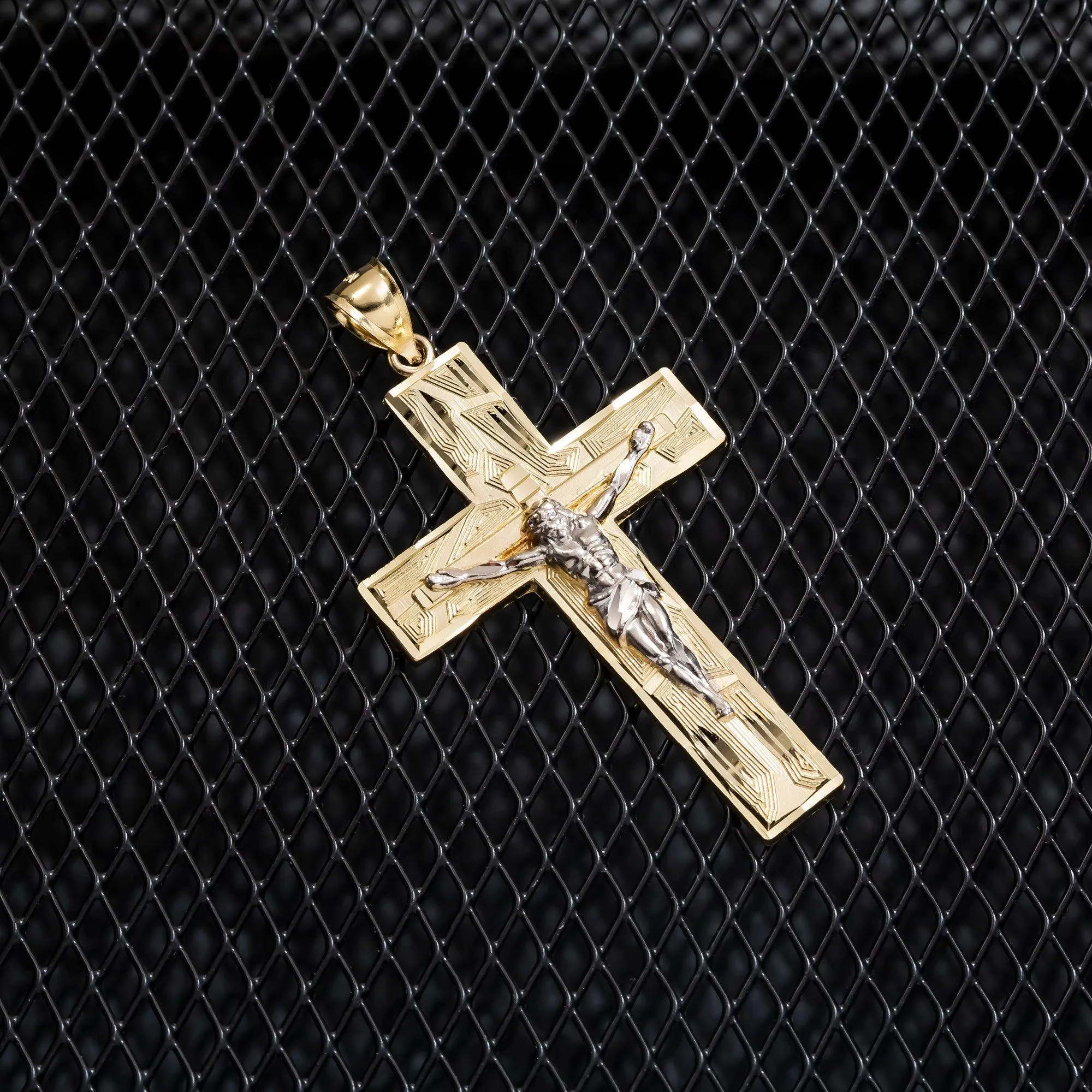 10K GOLD TWO TONE CRUCIFIX PENDANT 4.9G