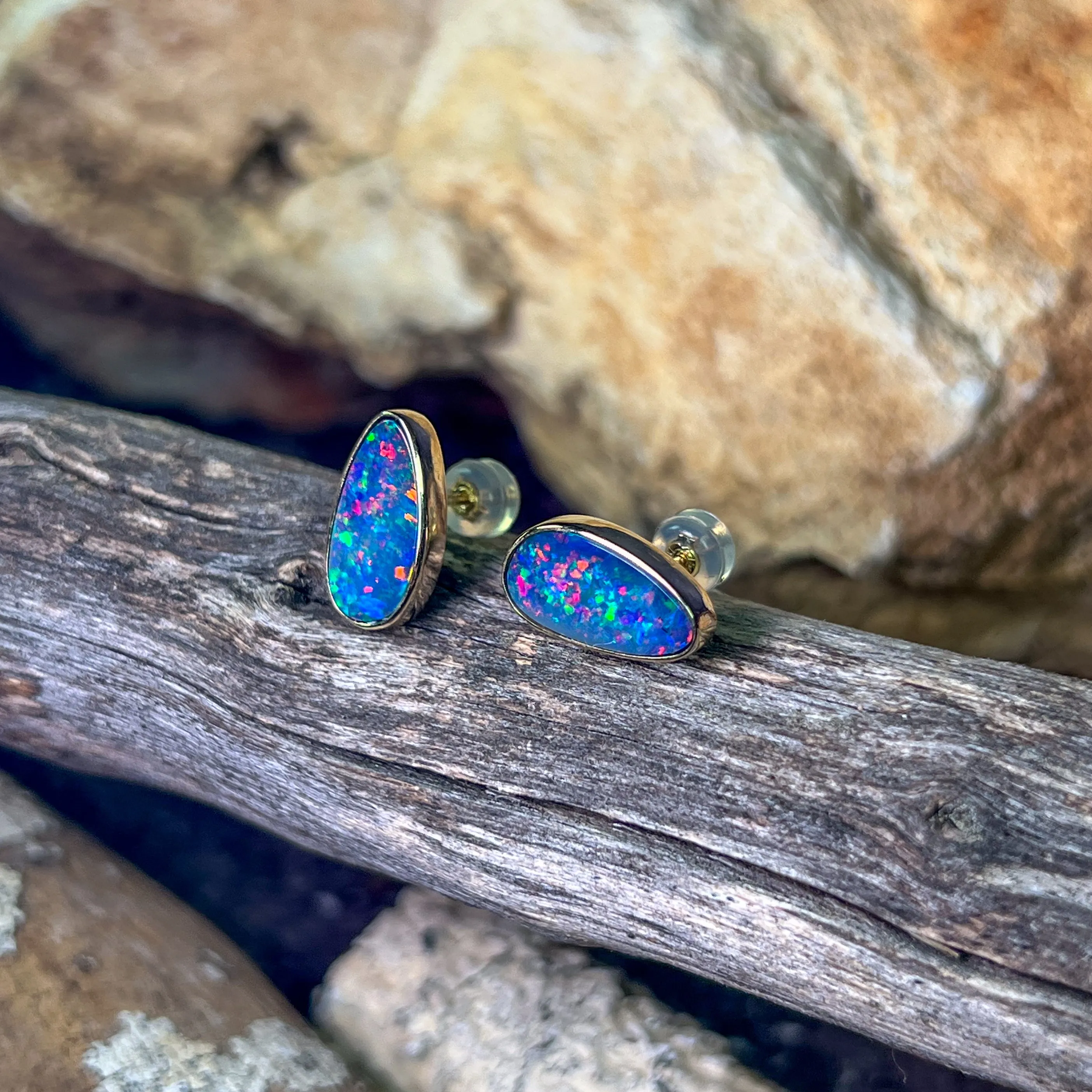 14kt Yellow Gold Opal doublet studs freeform 3.93ct