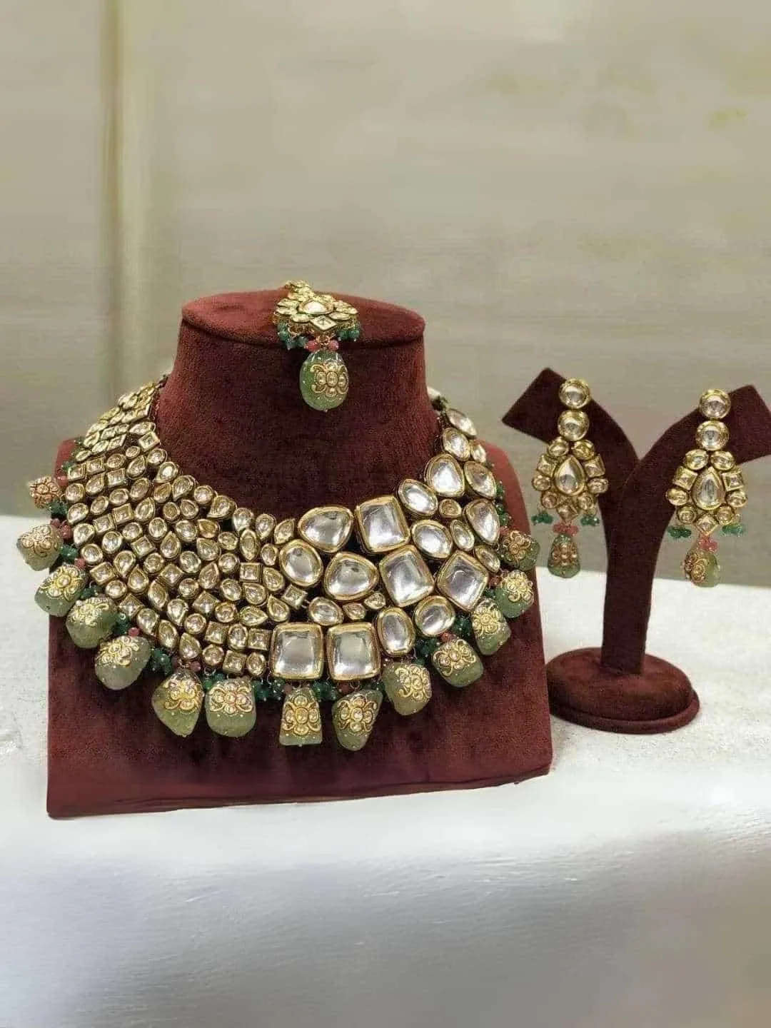 Big Kundan Semi Precious Bridal Necklace