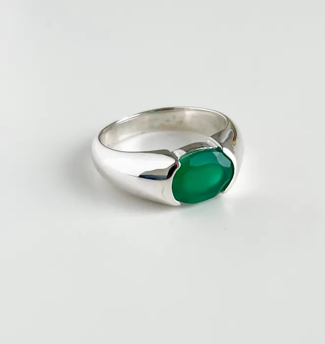 Capri Signet Ring - Green Onyx