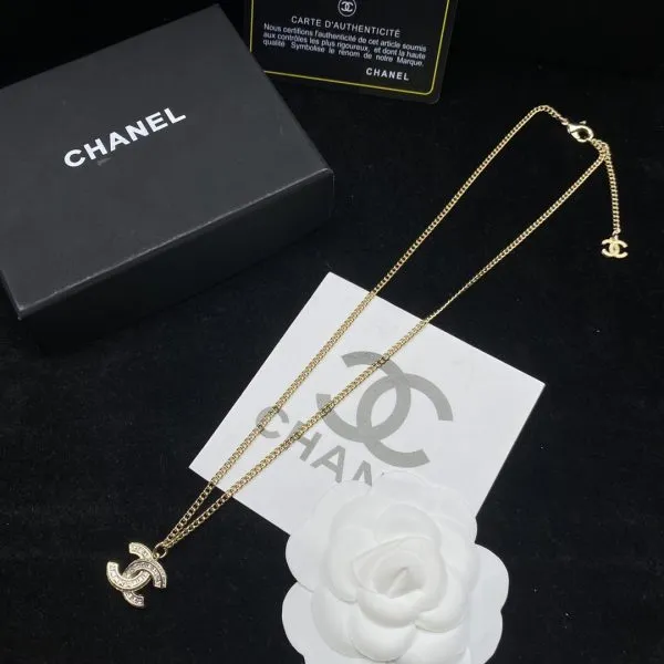 CHL Necklaces 039