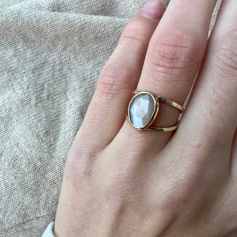 Dual Ring, Moonstone, 9kt Yellow Gold