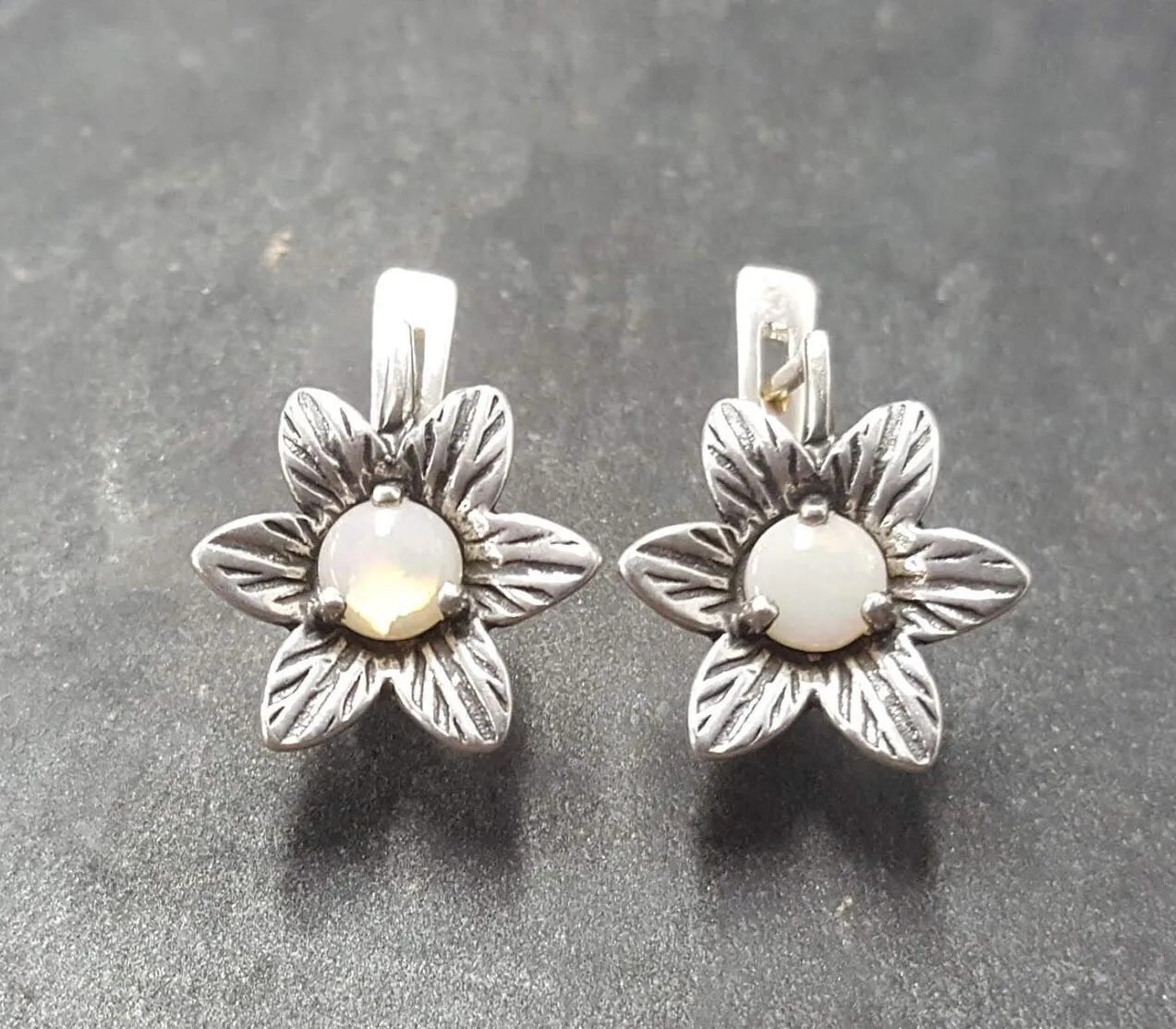 Genuine Opal Earrings - White Flower Earrings - Vintage Drop Earrings