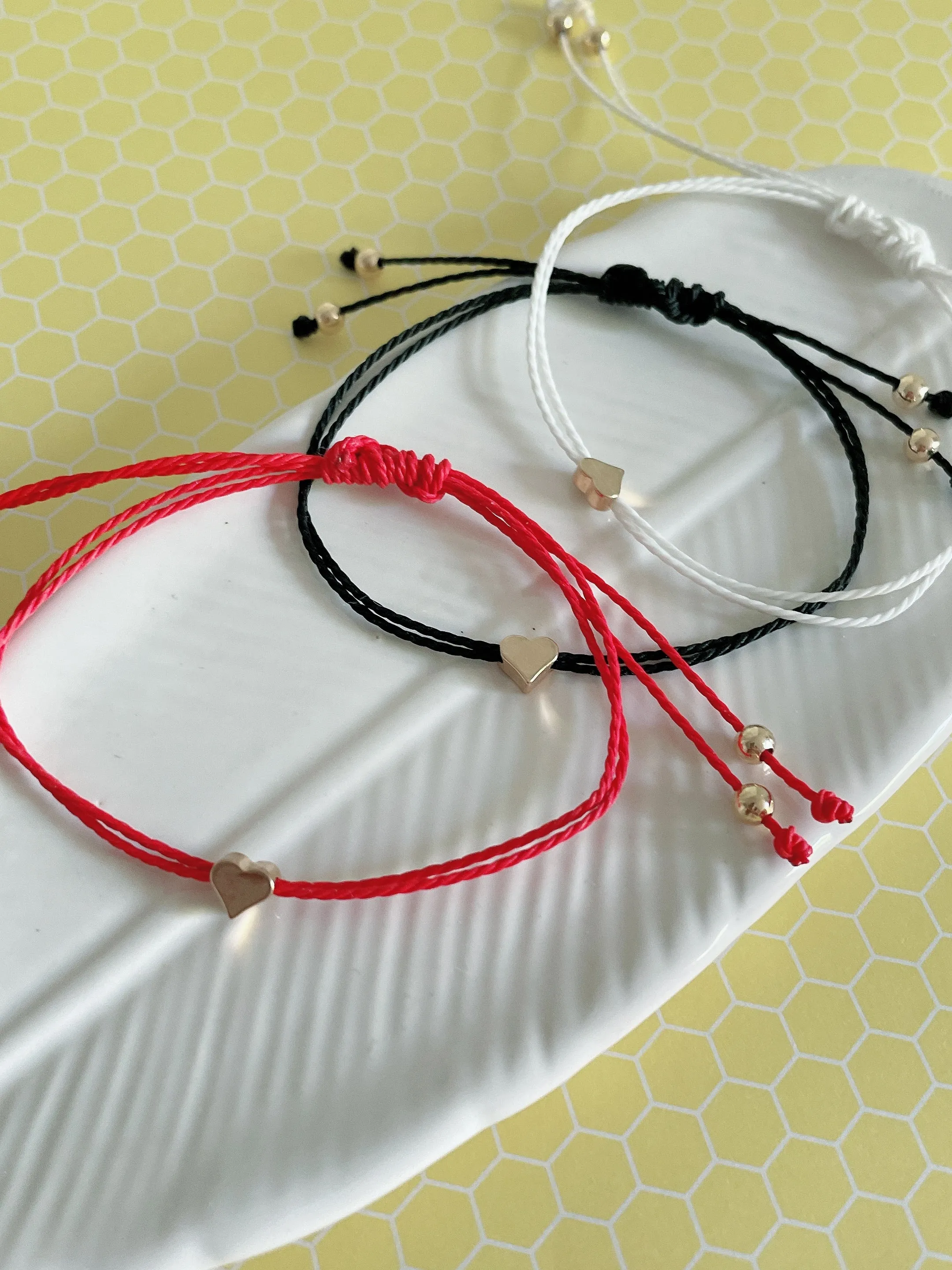 Tiny heart string bracelets