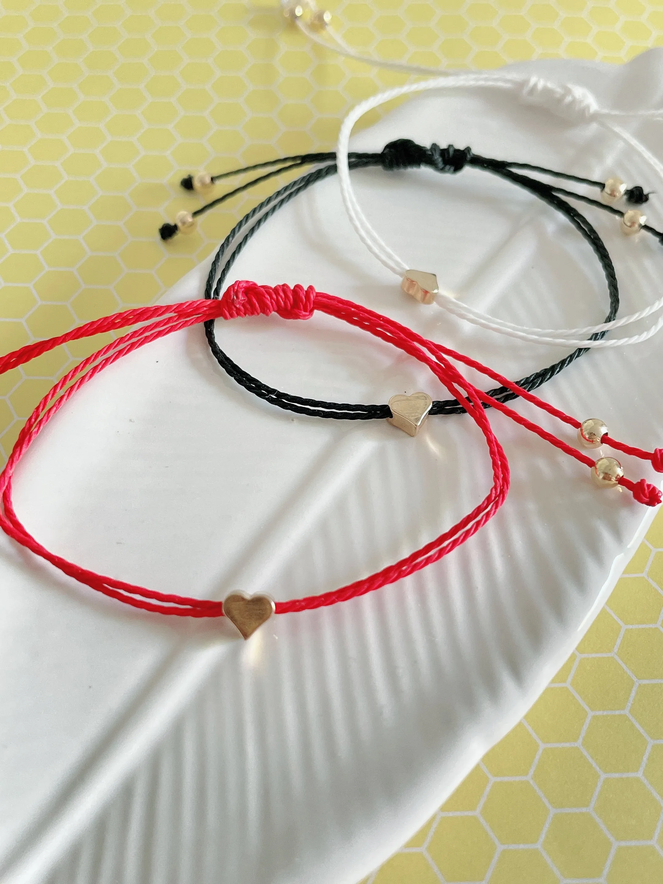 Tiny heart string bracelets