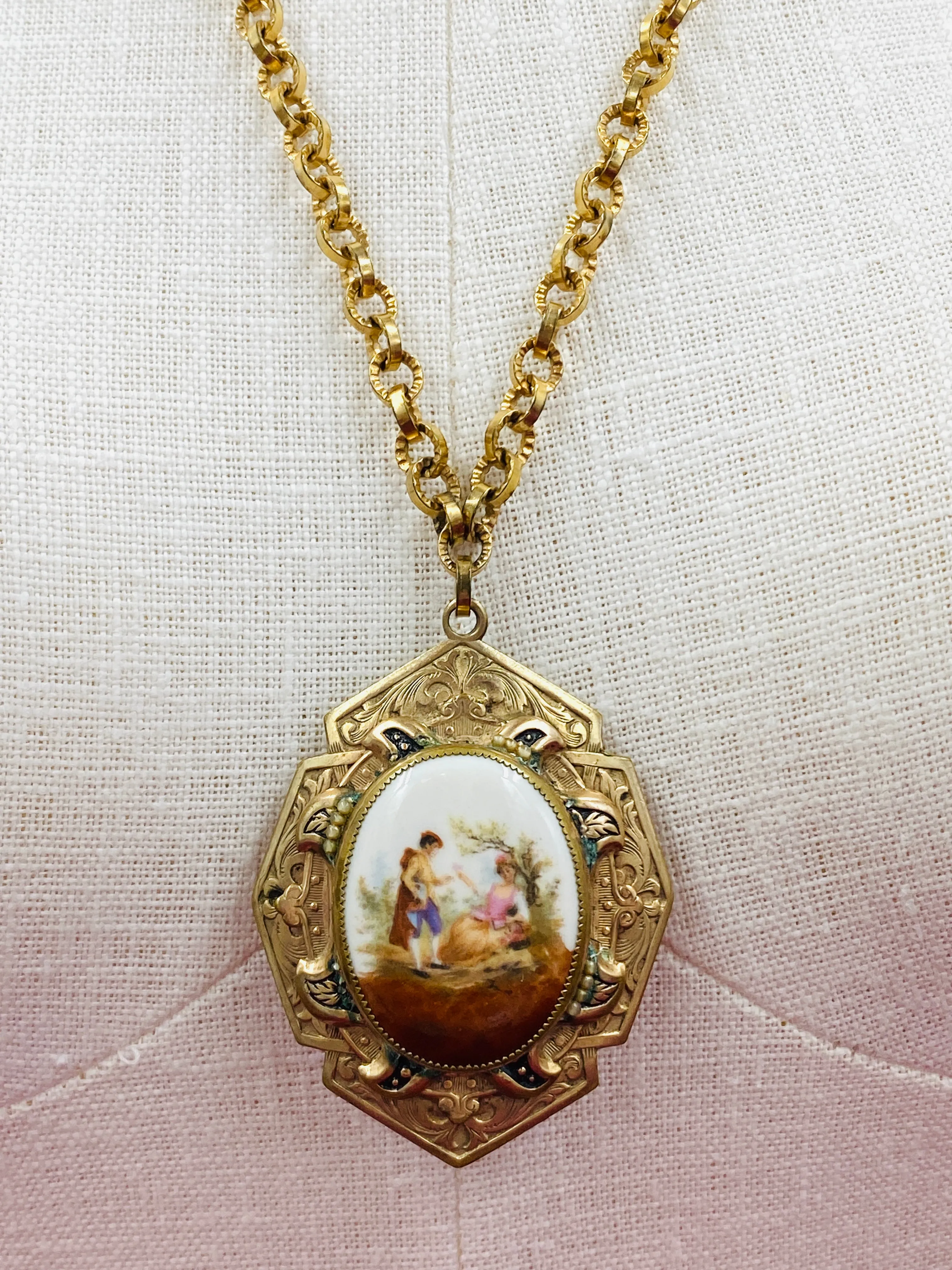 Vintage Large Goldtone Ceramic Portrait Pendant Locket